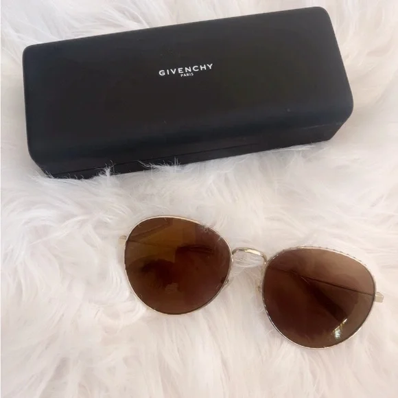 NEW GIVENCHY WOMENS SUNGLASSES GV7089/S J5G
GOLD 60-18 ITALY Givenchy Women main image 4